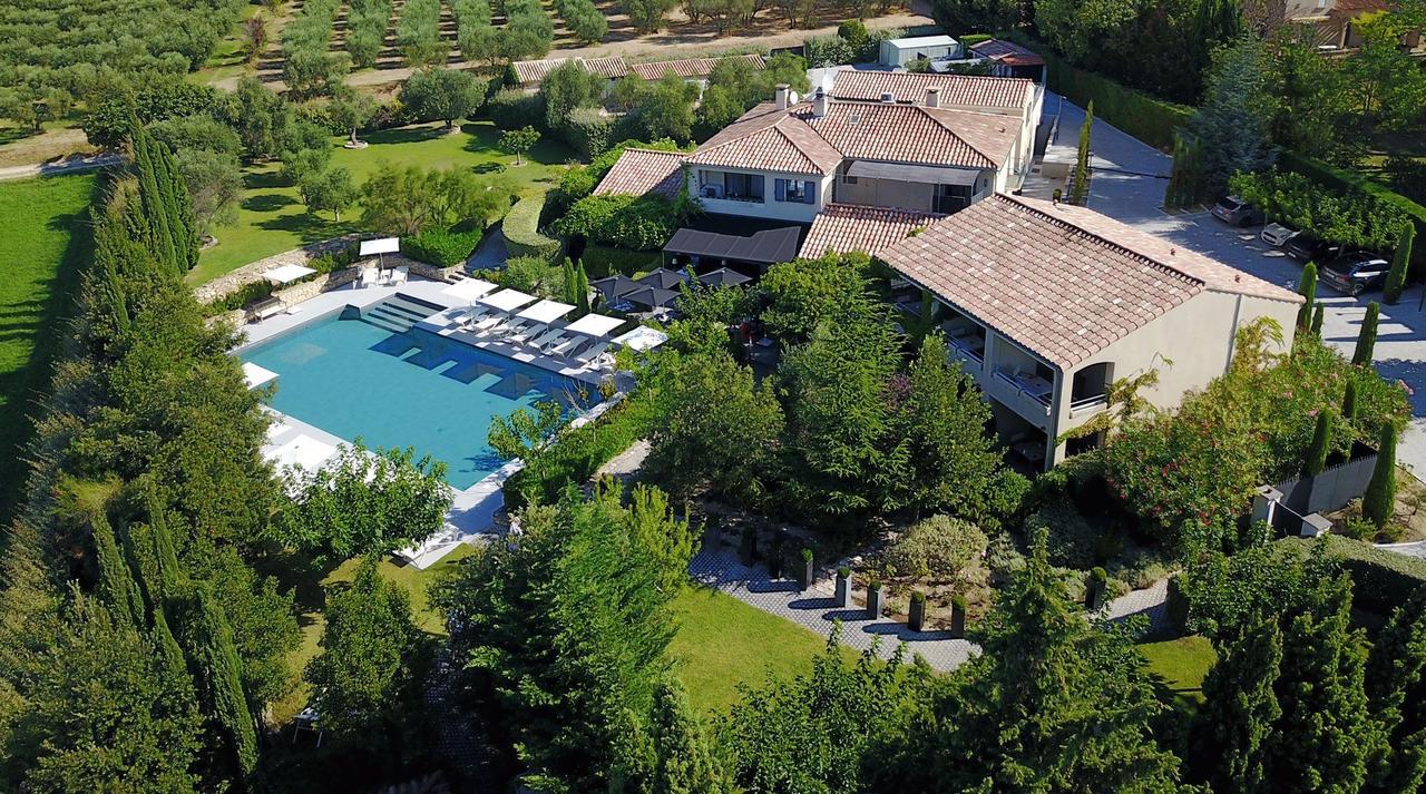 Du Cote Des Olivades Hotel Paradou Exterior photo